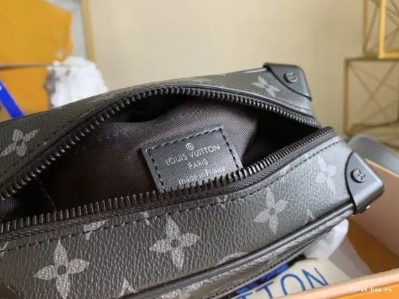 First bag ru LOUIS SOFT MINI VUITTON TRUNK 0523